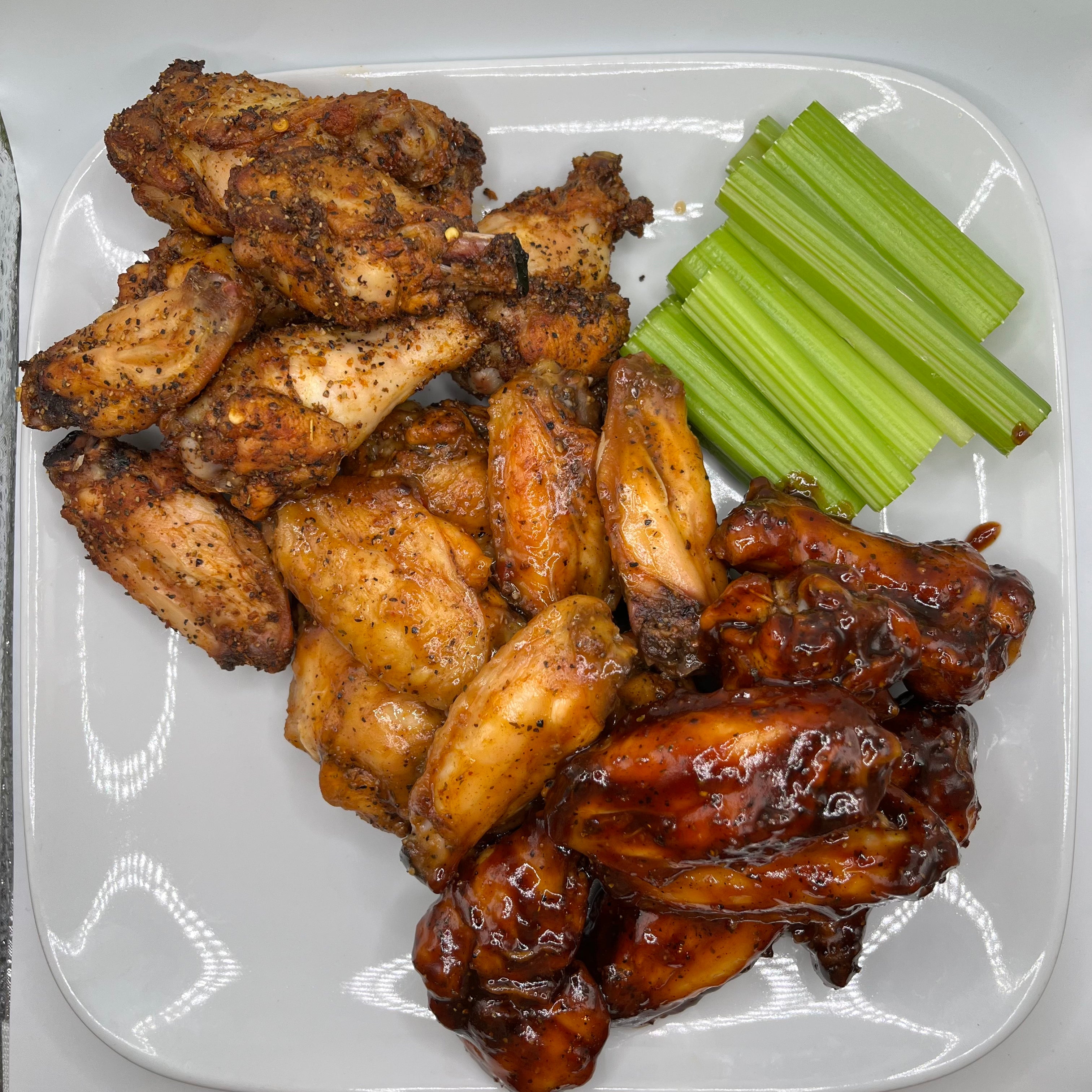 Wings & Spuds Sampler Platter (Serves 4 to 5 people)
